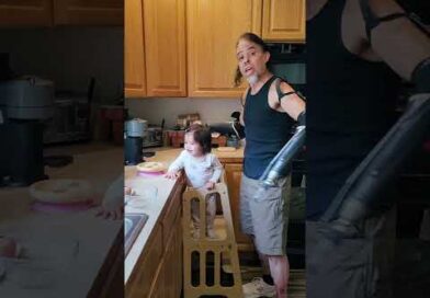 Grandpa Cooks Granddaughter’s Favourite Omelet With Prosthetic Hands